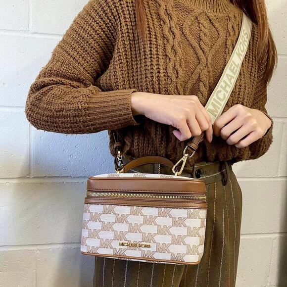 Michael Kors 35S2GTTC6J Jet Set Item Medium Zip Trunk Crossbody In Luggage Multi - Picture 1 of 6